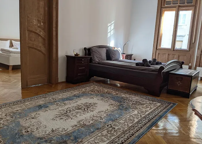 아파트 Ultra-central In The Loffler Palace *