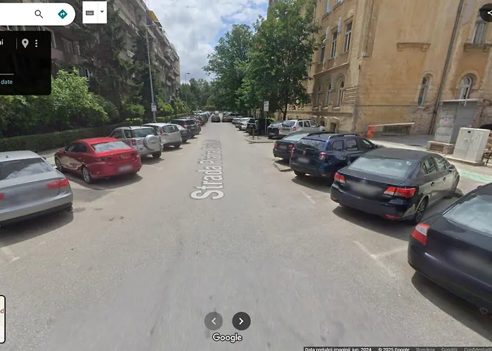 Ultra-central In The Loffler Palace דירה *