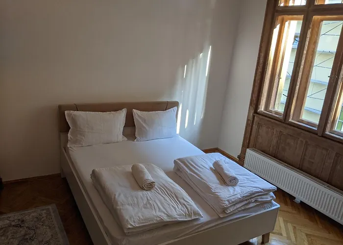 Ultra-central In The Loffler Palace Lejlighed